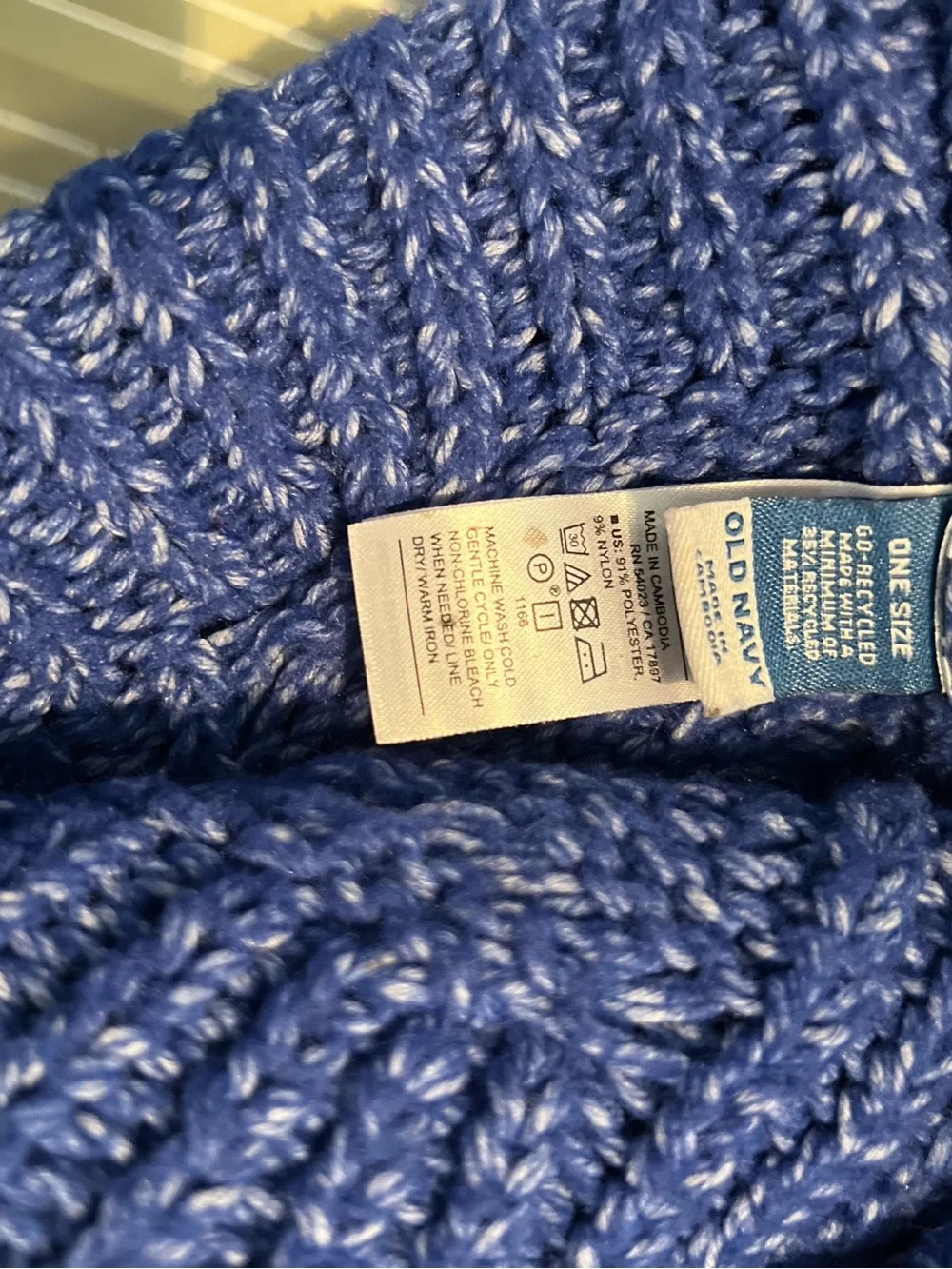 Old Navy Cable Knit Beanie in Blue